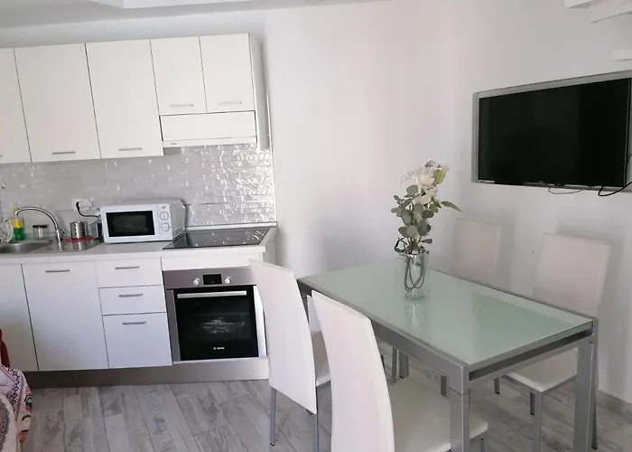 Wonderful White Appartament In Playa Americas * 플라야데라스아메리카스