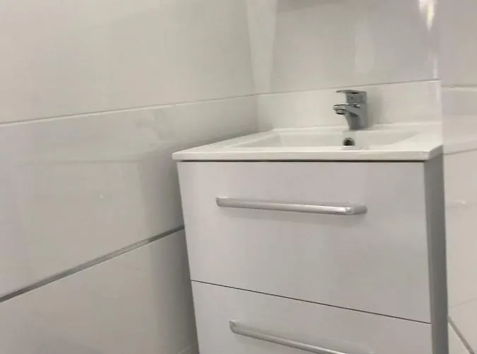 Wonderful White Appartament In Playa Americas شقة